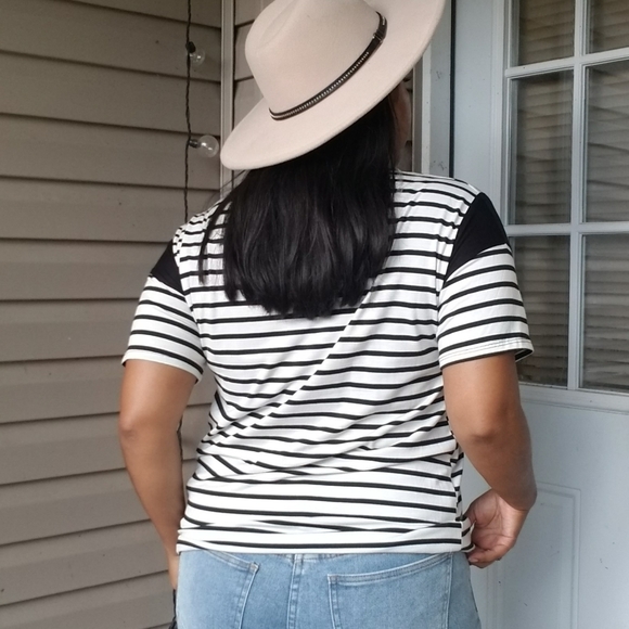 YING & YANG RELAXED STRIPE TEE TOP - Picture 3 of 15